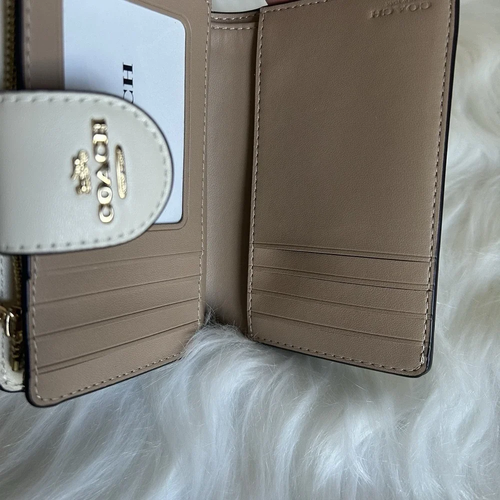 Coach Medium Corner Zip Wallet Chalk White Gold Glitter Star Bifold Leather - Picture 4 of 6